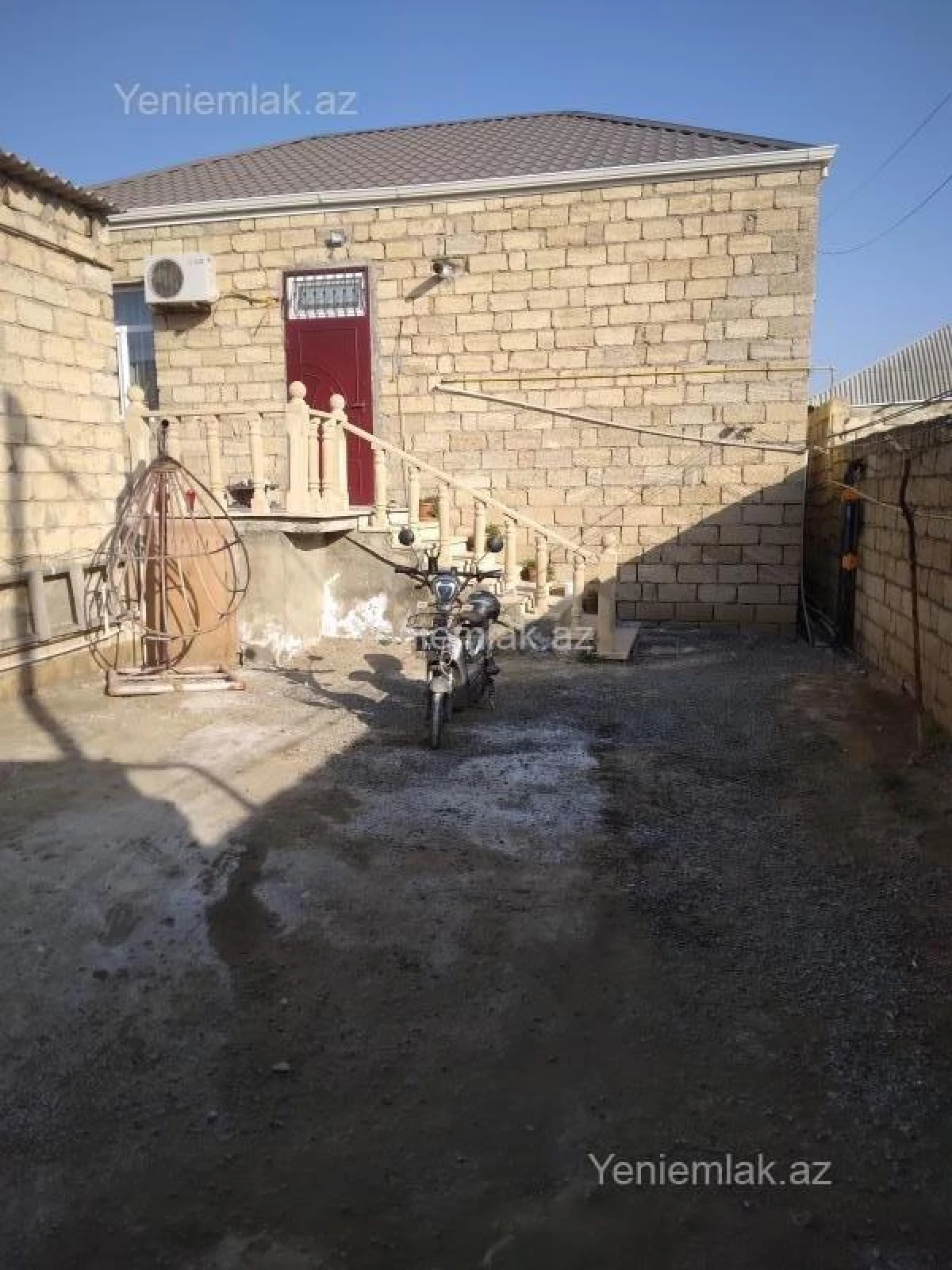 Satılır 4 otaqlı həyət evi 140 m²