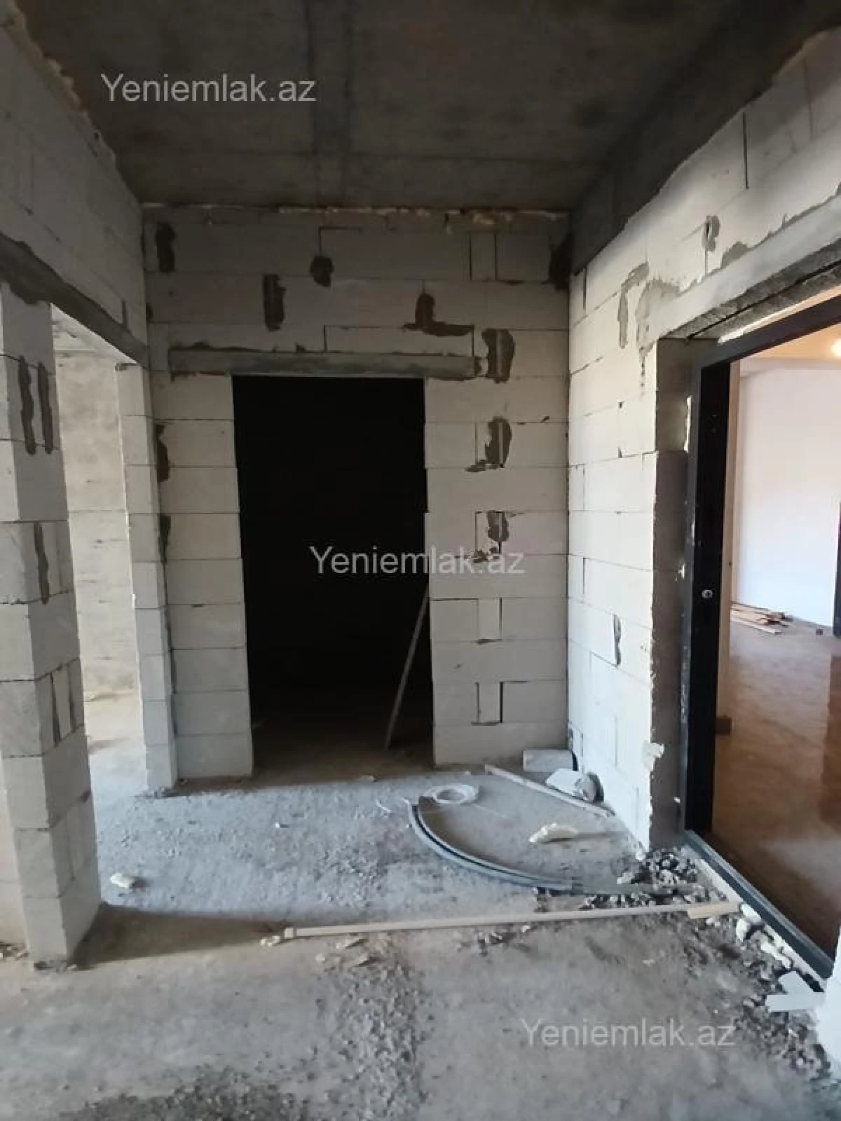 Satılır 3 otaqlı yeni tikili 86 m²