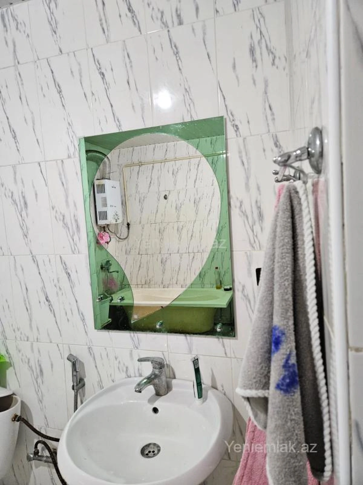 Satılır 2 otaqlı yeni tikili 70 m²