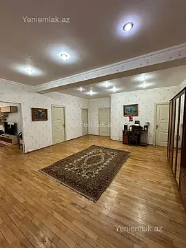 Satılır 3 otaqlı yeni tikili 153 m²