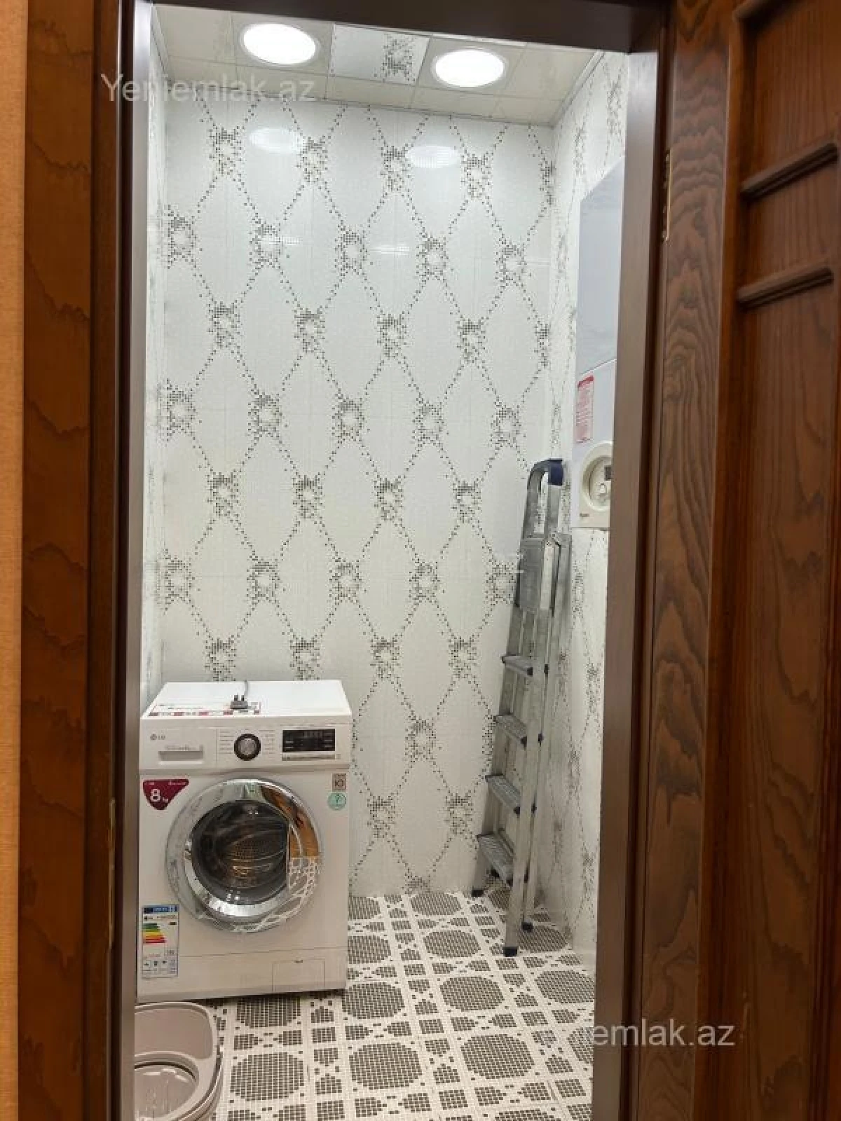 Satılır 3 otaqlı yeni tikili 135 m²