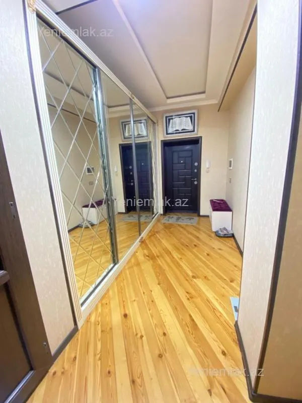 Satılır 3 otaqlı yeni tikili 110 m²