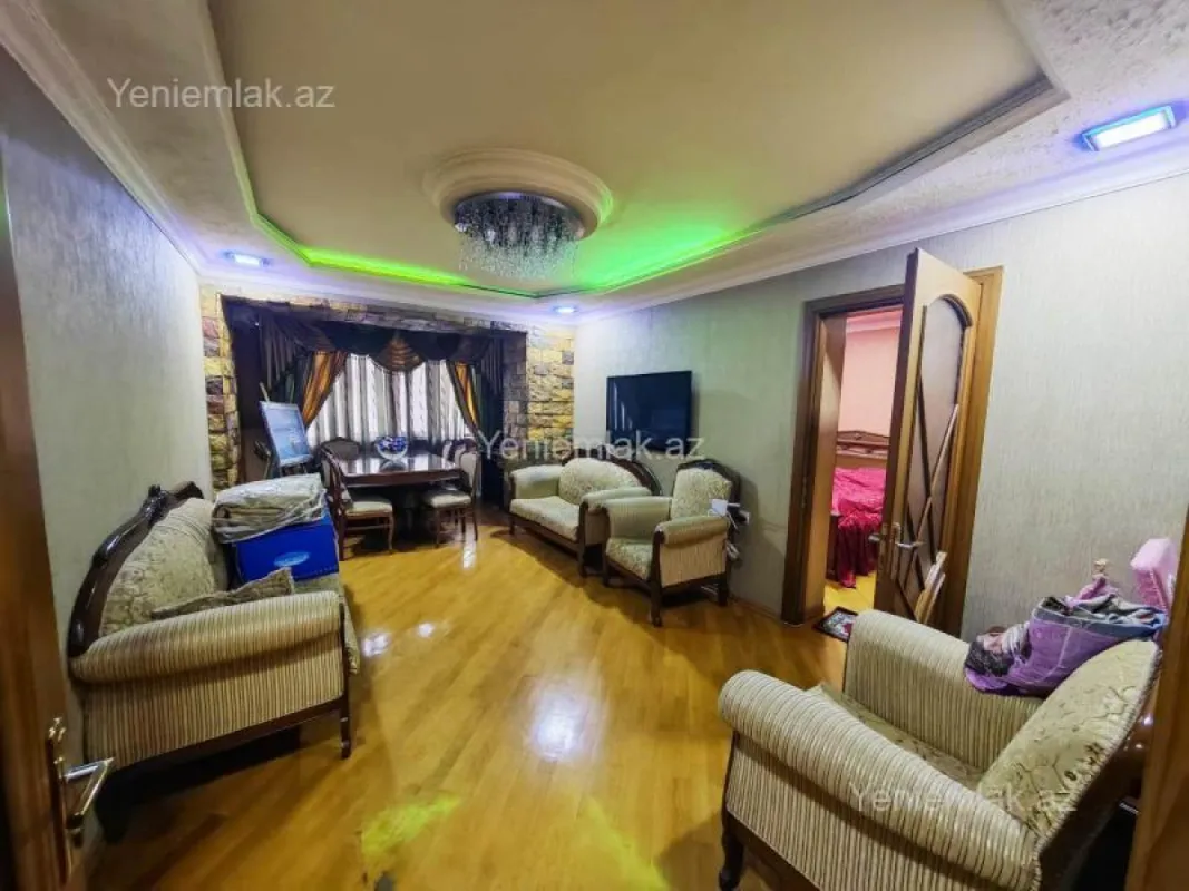 Satılır 3 otaqlı köhnə tikili 88 m²