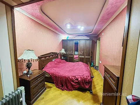 Satılır 3 otaqlı köhnə tikili 88 m²