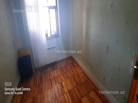 Satılır 4 otaqlı köhnə tikili 90 m²
