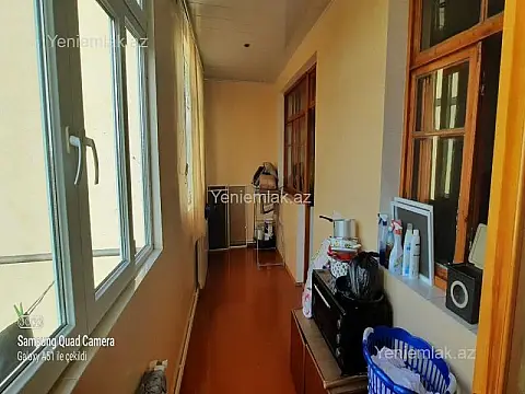 Satılır 4 otaqlı köhnə tikili 90 m²