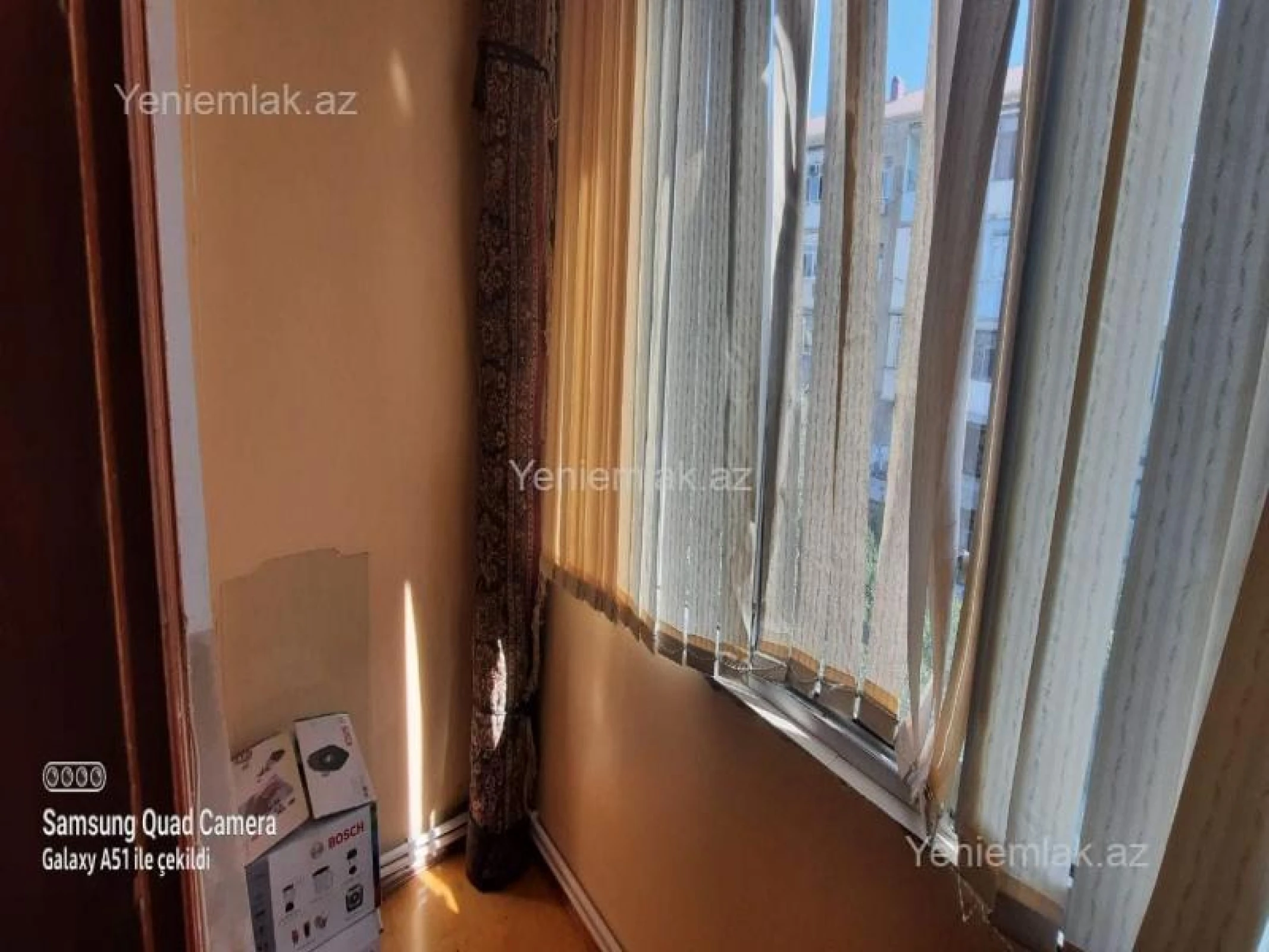 Satılır 4 otaqlı köhnə tikili 90 m²