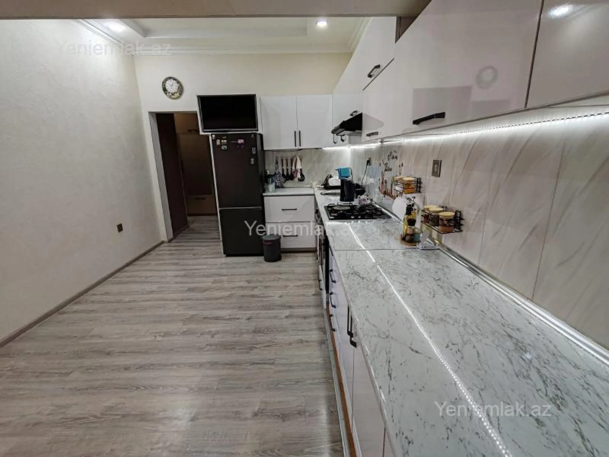 Satılır 2 otaqlı yeni tikili 56 m²