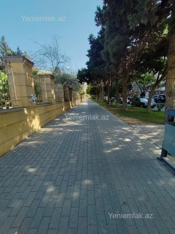 Satılır 3 otaqlı köhnə tikili 60 m²