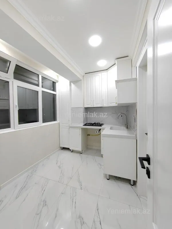 Satılır 3 otaqlı köhnə tikili 60 m²