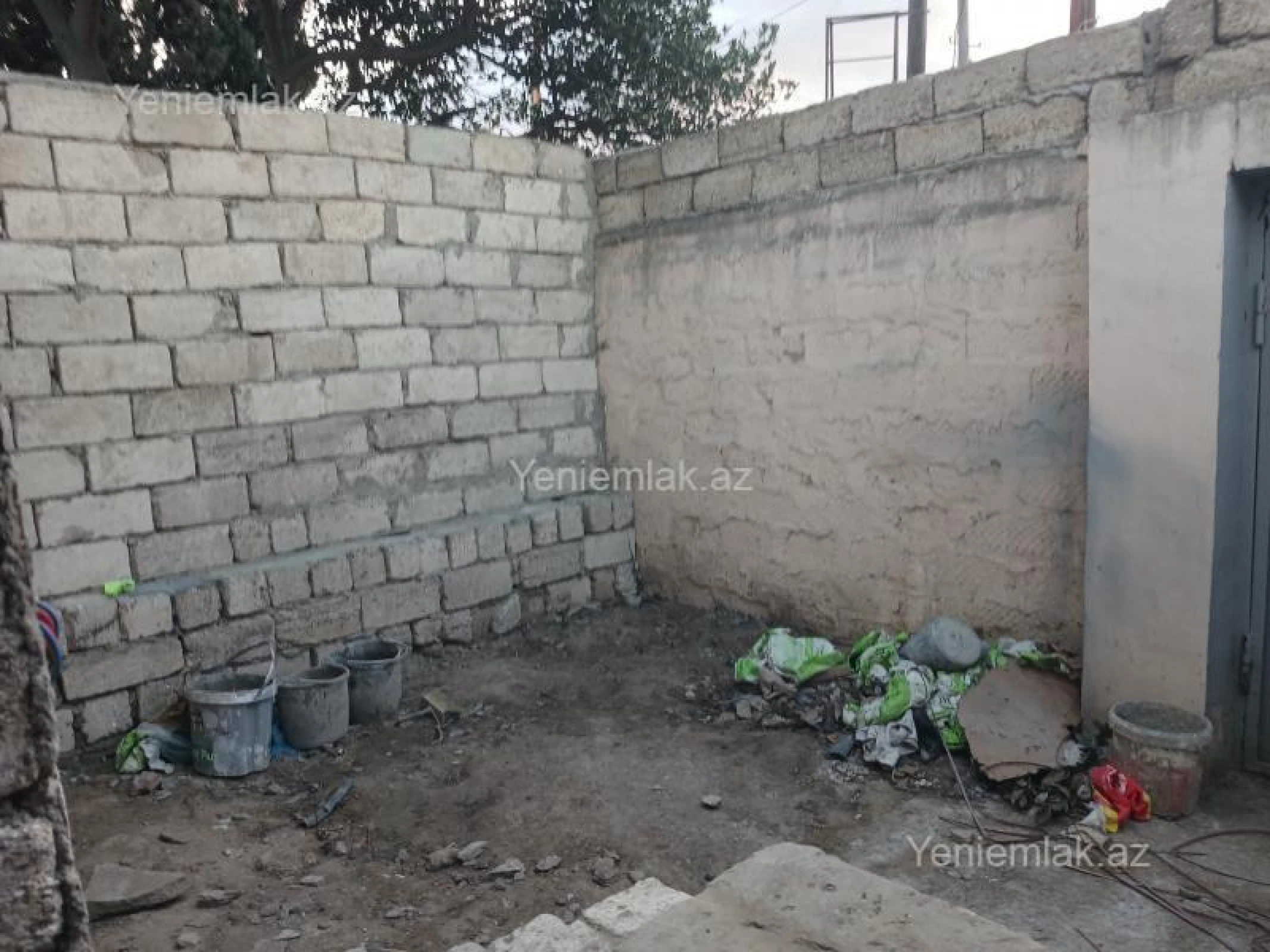 Satılır 2 otaqlı həyət evi 81 m²