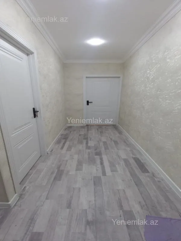 Satılır 2 otaqlı köhnə tikili 75 m²