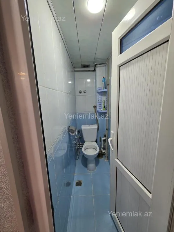 Satılır 3 otaqlı köhnə tikili 75 m²