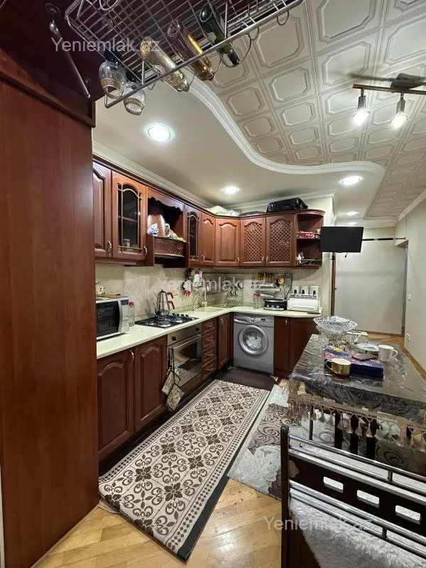 Satılır 3 otaqlı köhnə tikili 80 m²