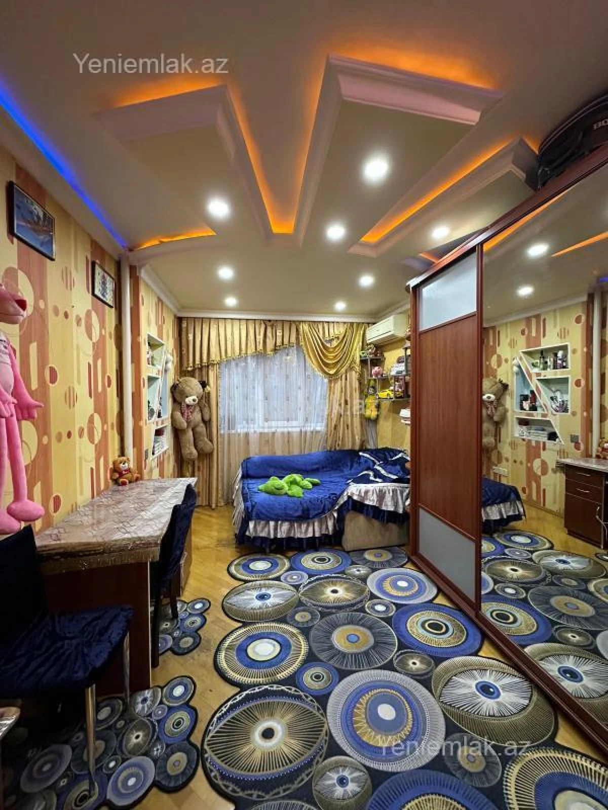 Satılır 3 otaqlı köhnə tikili 80 m²