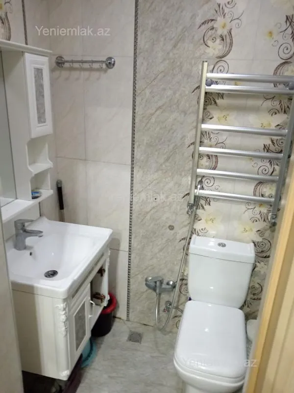 Satılır 2 otaqlı yeni tikili 60 m²