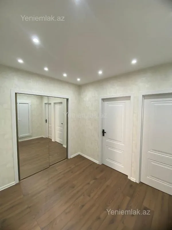 Satılır 3 otaqlı yeni tikili 75 m²