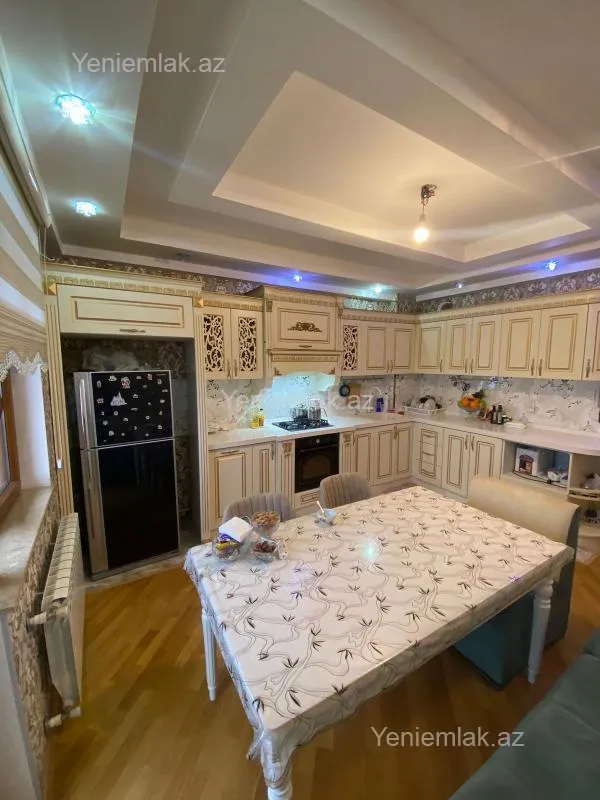 Satılır 3 otaqlı yeni tikili 123 m²