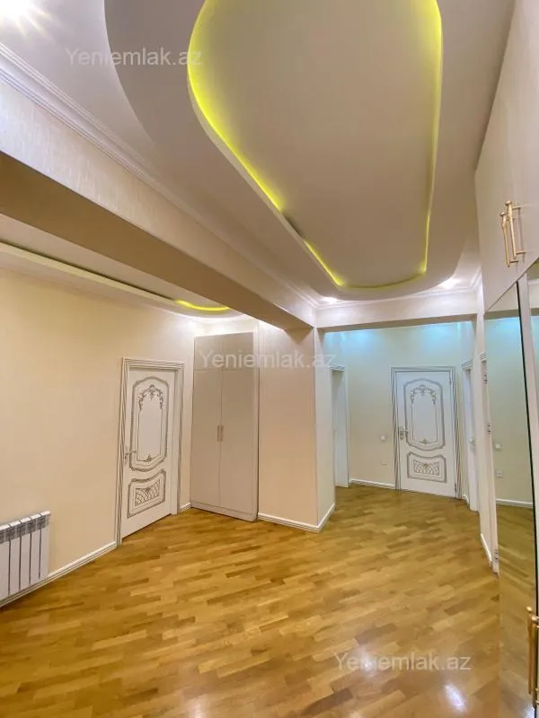 Satılır 3 otaqlı yeni tikili 123 m²