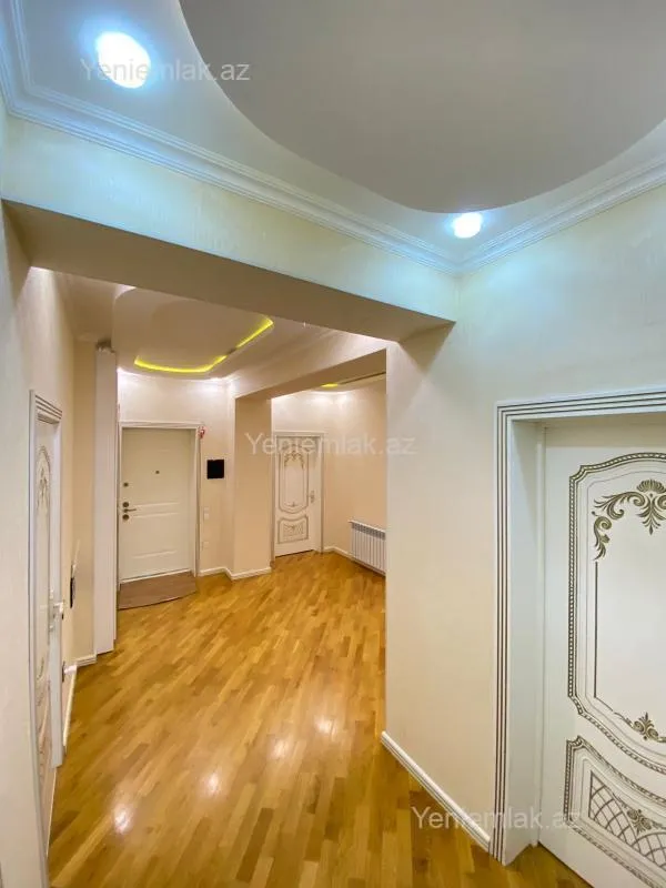 Satılır 3 otaqlı yeni tikili 123 m²