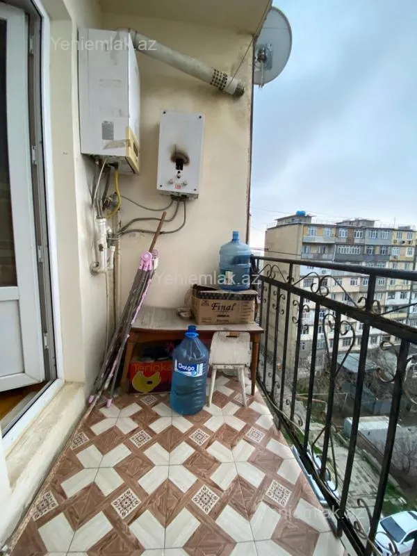 Satılır 2 otaqlı köhnə tikili 60 m²