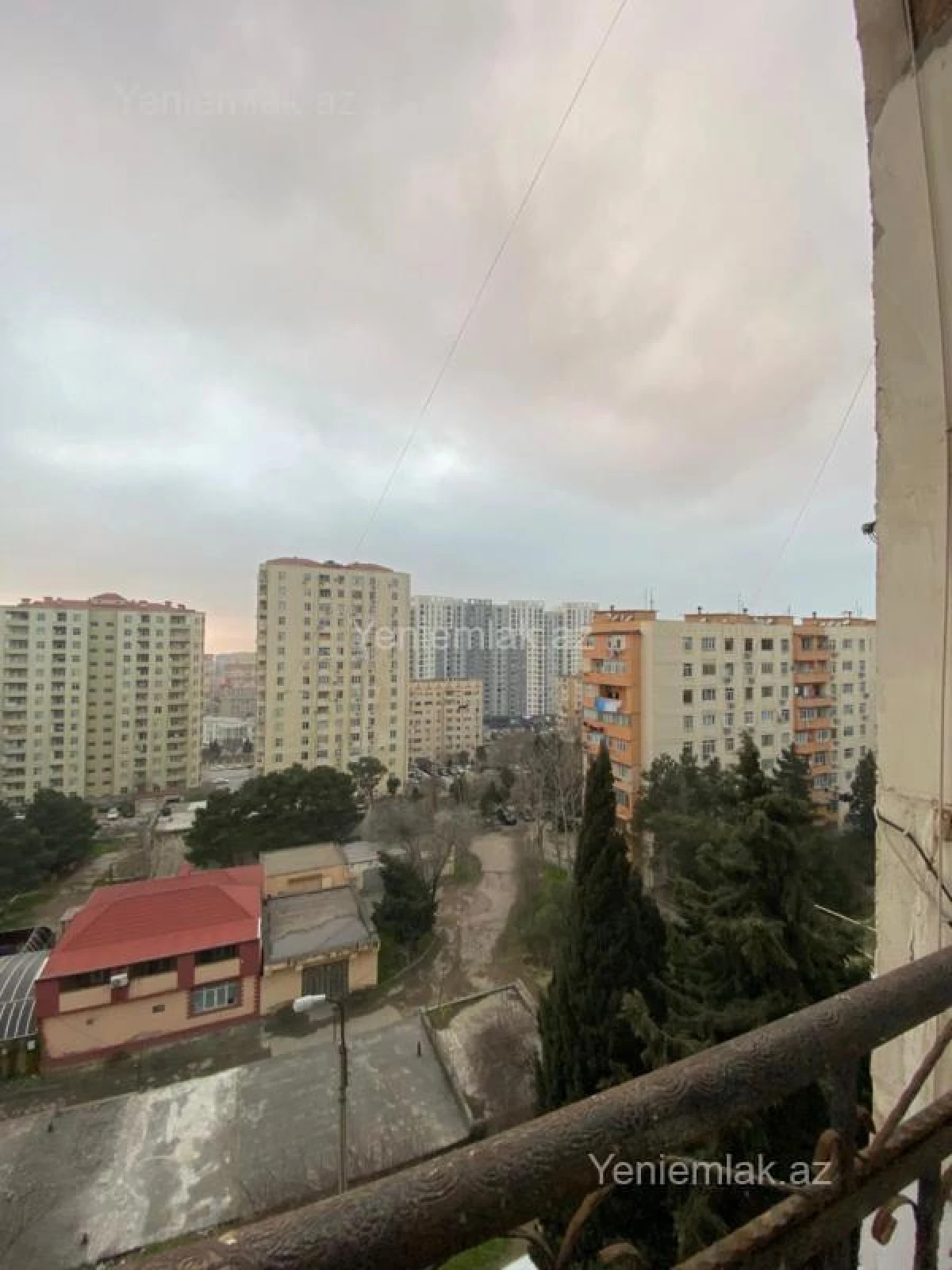 Satılır 2 otaqlı köhnə tikili 60 m²