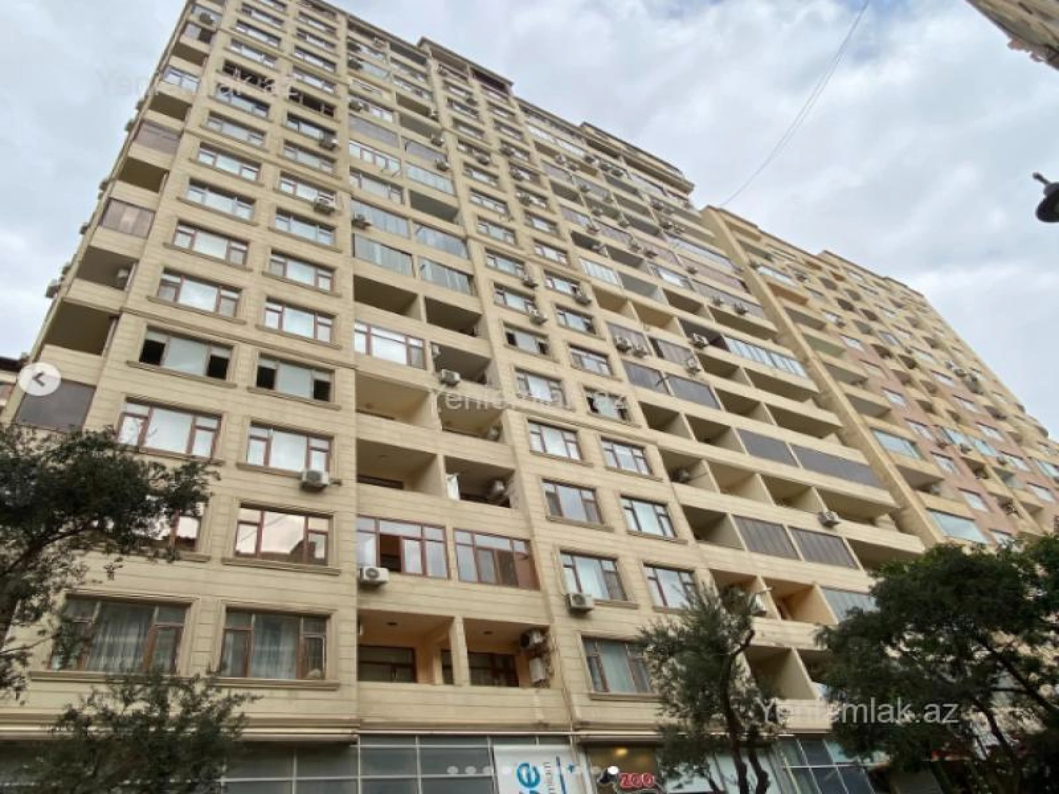 Satılır 3 otaqlı yeni tikili 150 m²