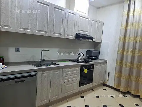 Satılır 3 otaqlı yeni tikili 138 m²