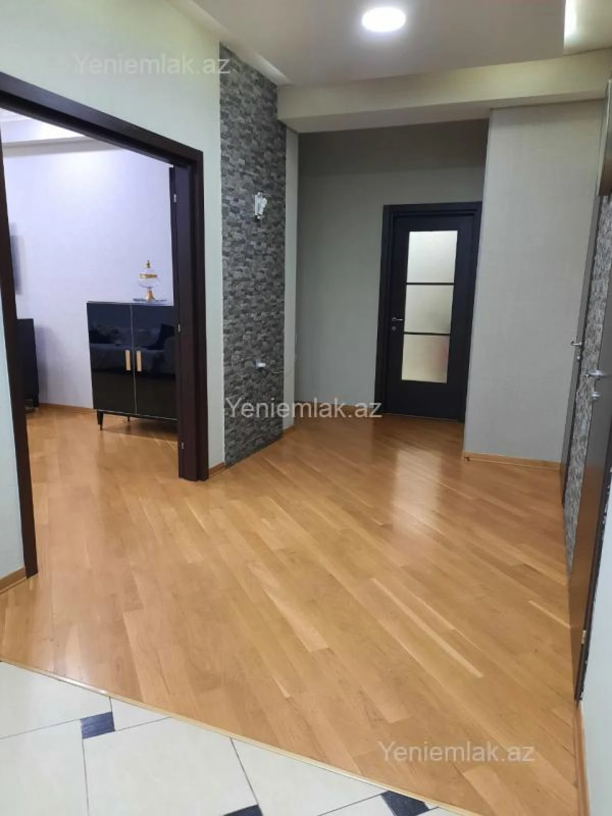 Satılır 3 otaqlı yeni tikili 138 m²