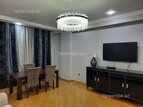 Satılır 3 otaqlı yeni tikili 138 m²