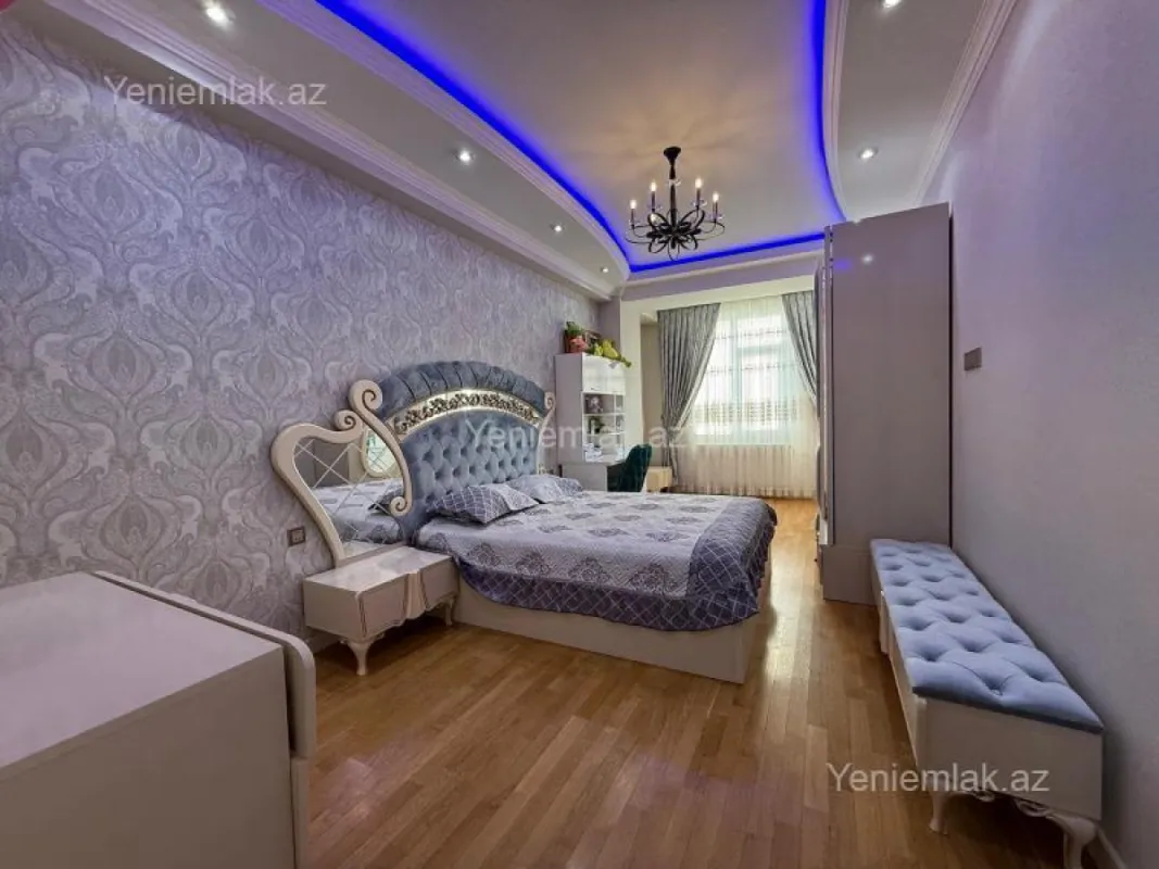 Satılır 5 otaqlı yeni tikili 213 m²