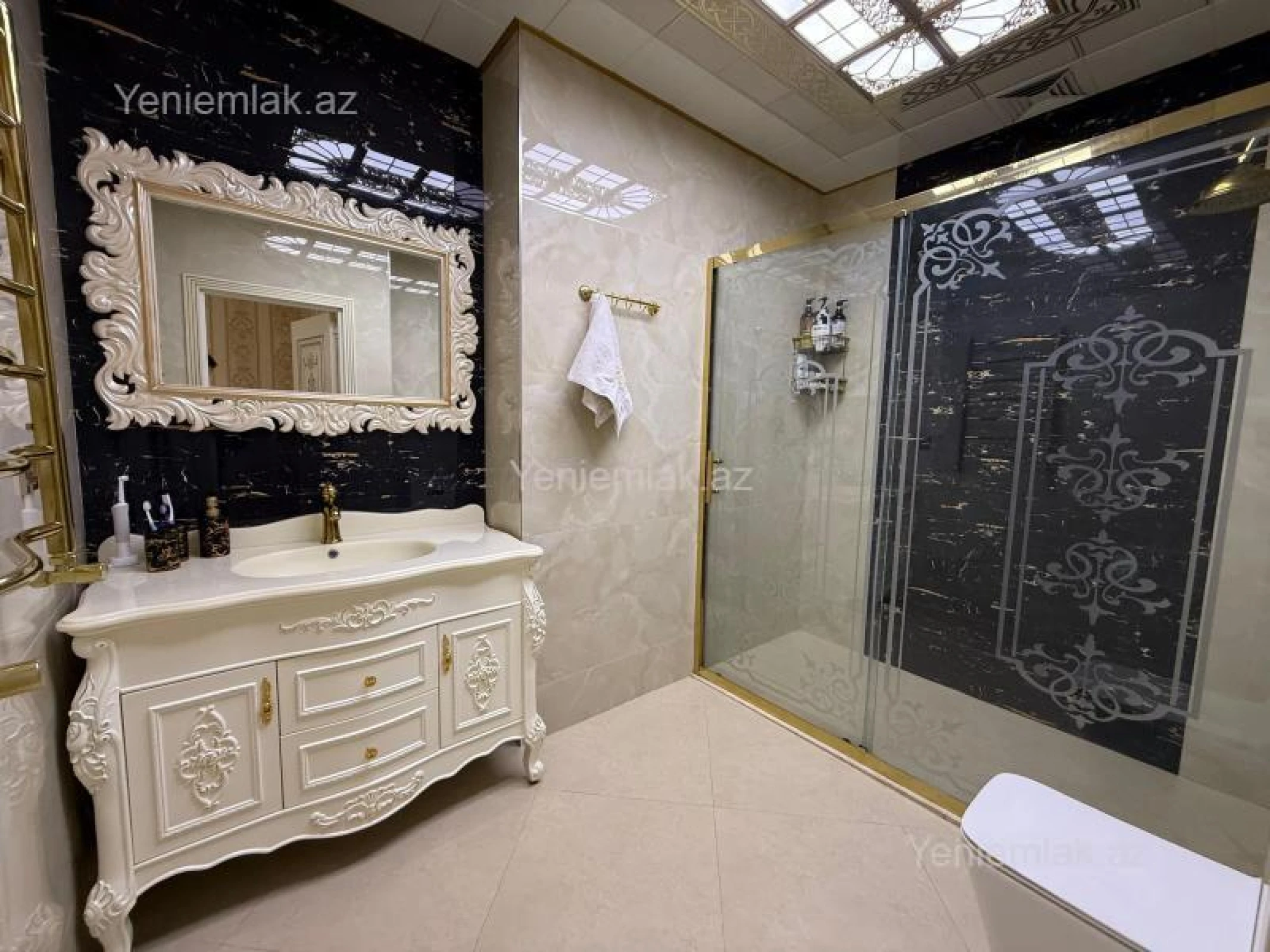 Satılır 5 otaqlı yeni tikili 213 m²