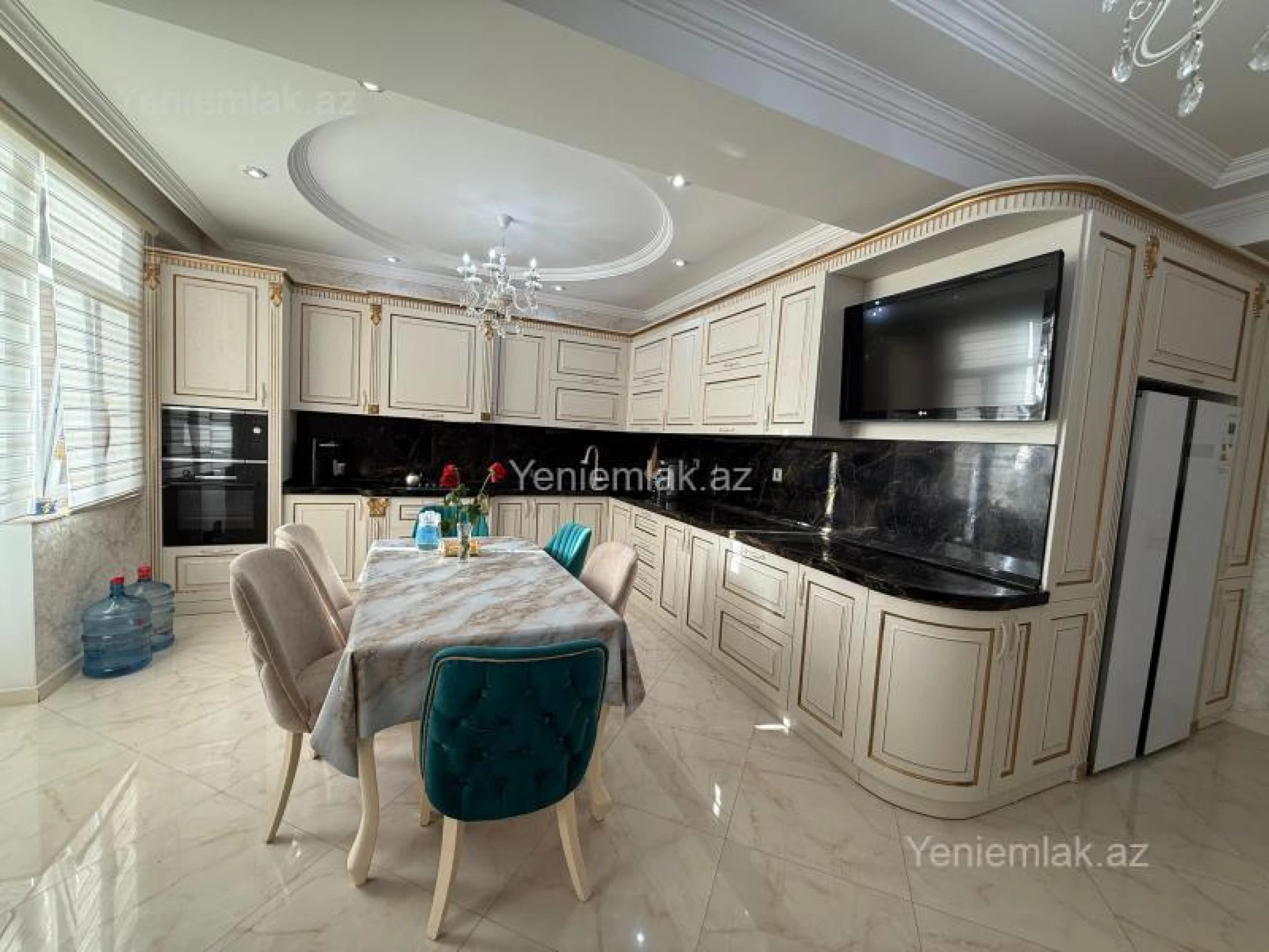Satılır 5 otaqlı yeni tikili 213 m²