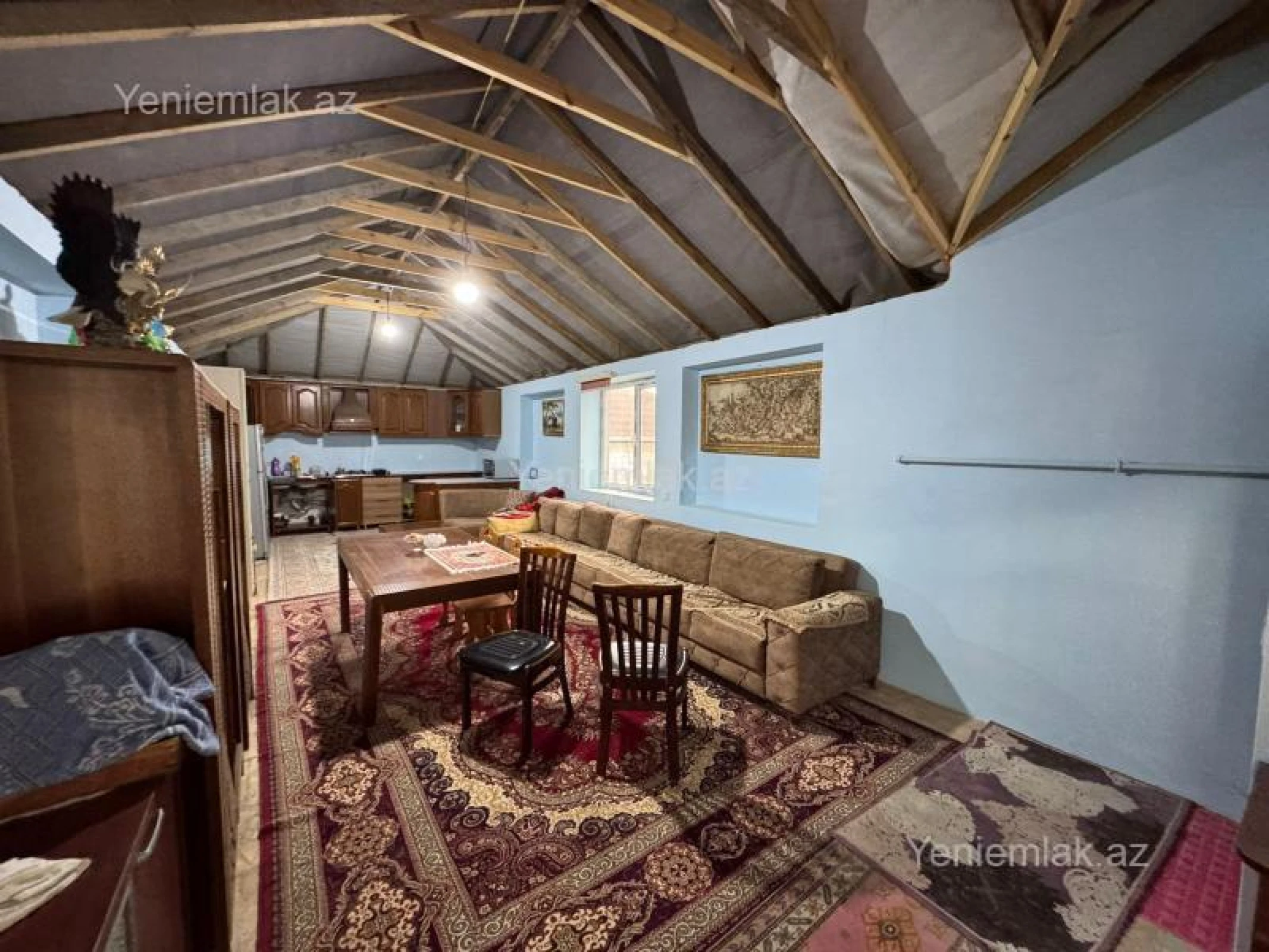 Satılır 6 otaqlı həyət evi 200 m²