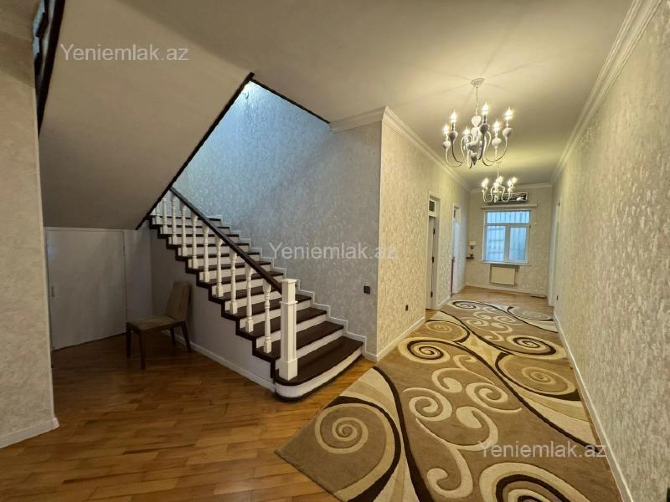 Satılır 6 otaqlı həyət evi 200 m²