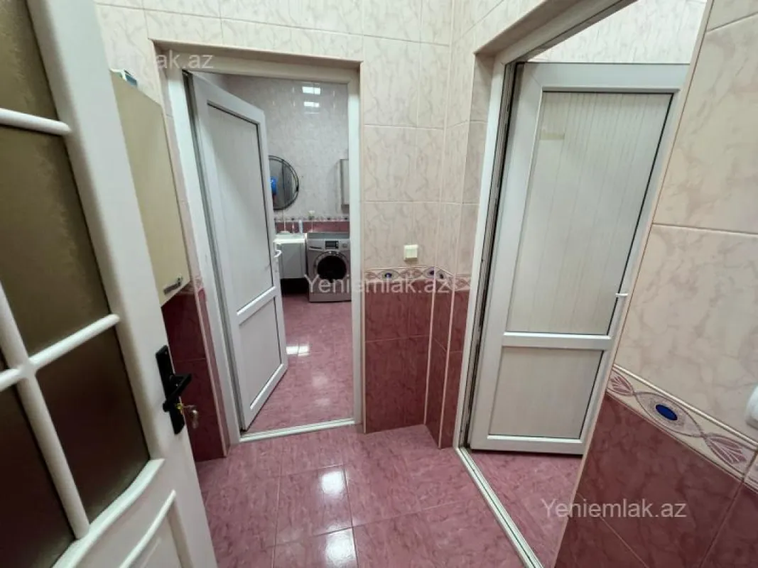 Satılır 6 otaqlı həyət evi 200 m²
