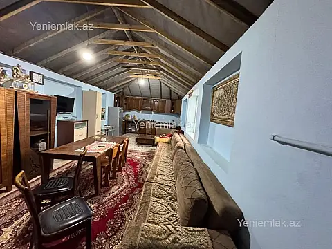 Satılır 6 otaqlı həyət evi 200 m²