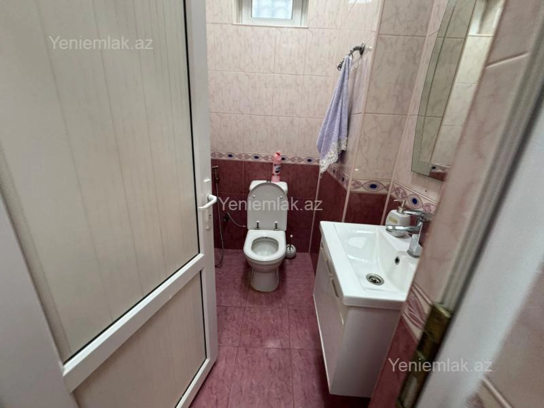 Satılır 6 otaqlı həyət evi 200 m²