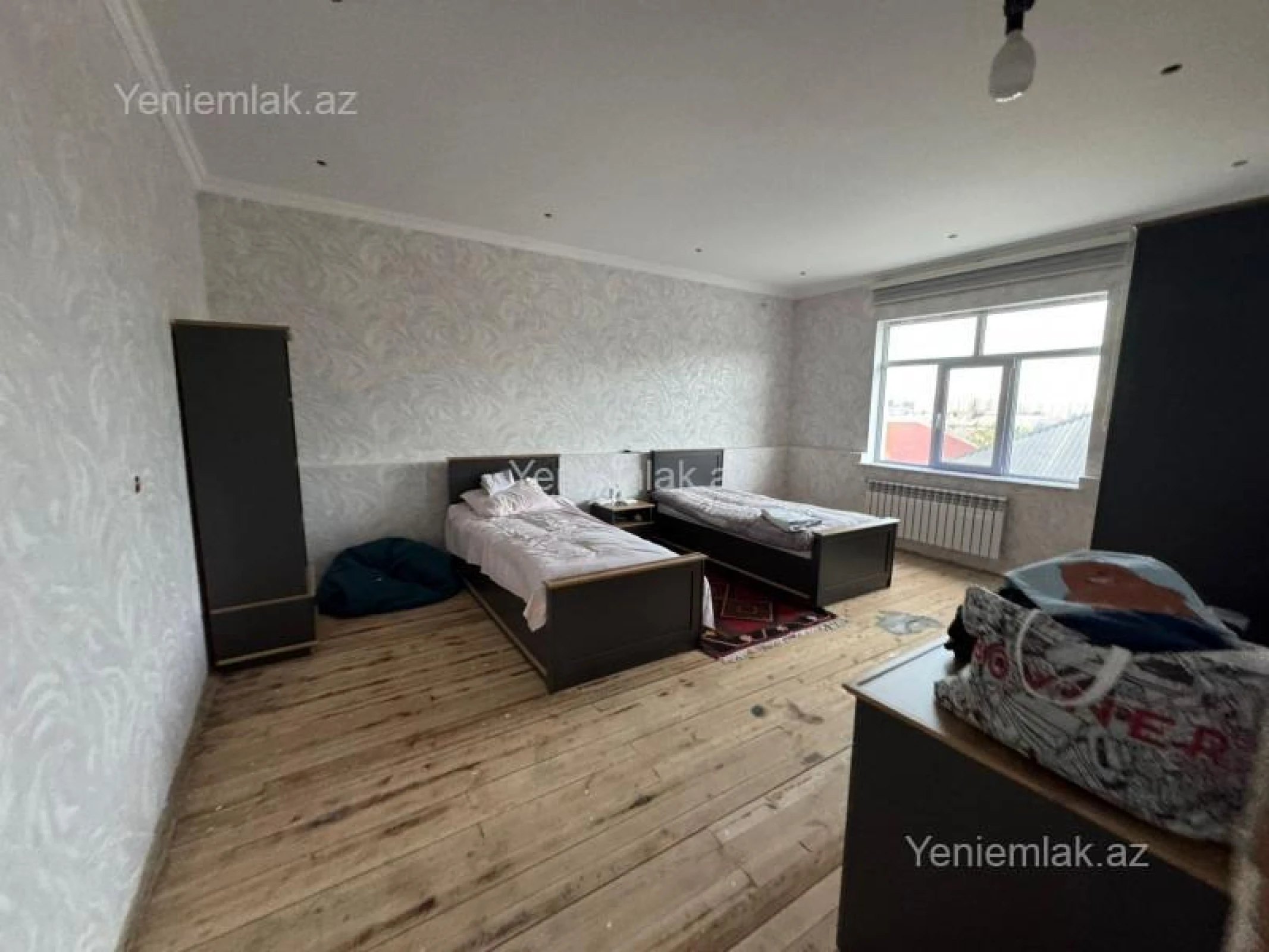 Satılır 6 otaqlı həyət evi 200 m²