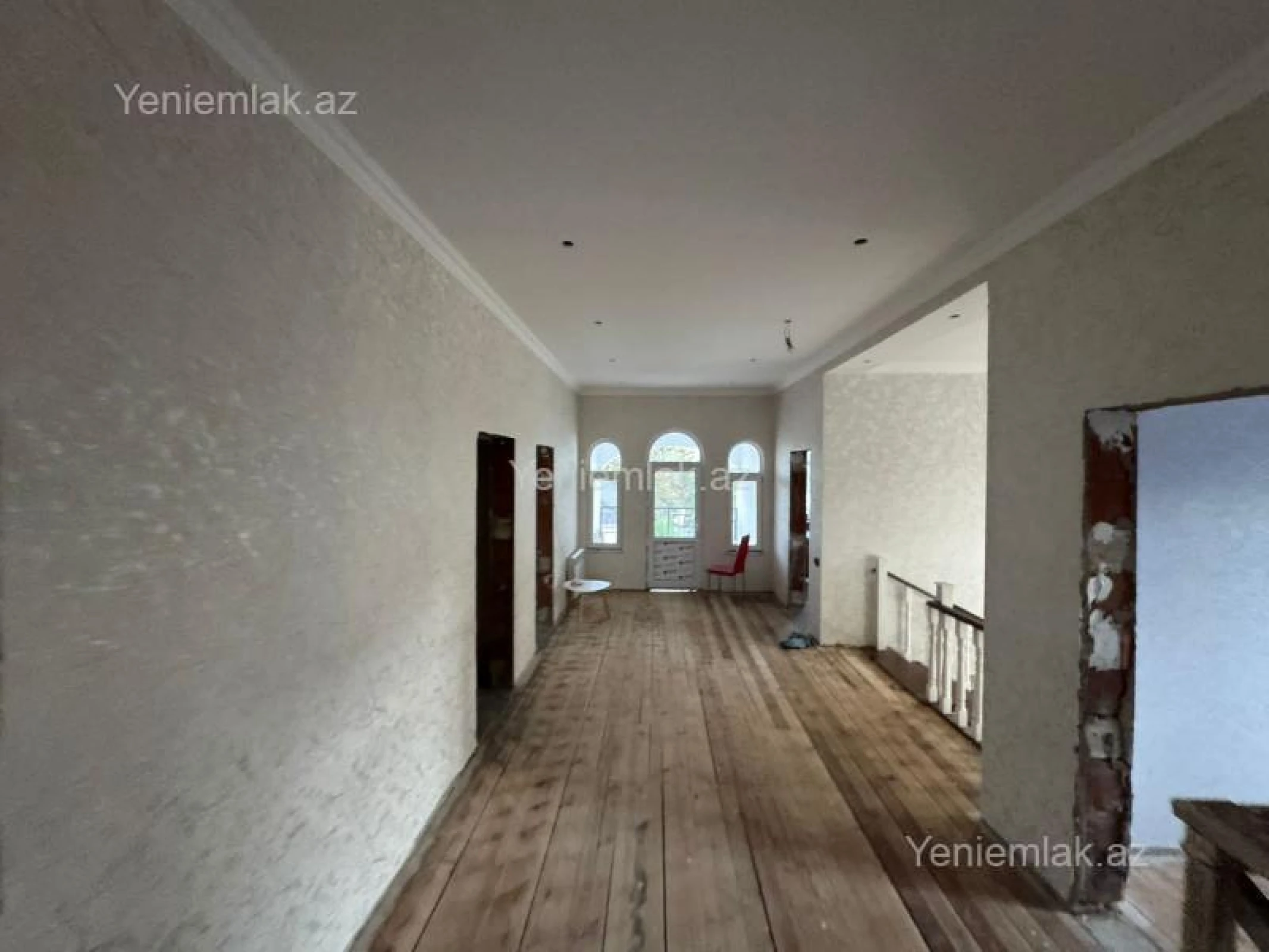 Satılır 6 otaqlı həyət evi 200 m²