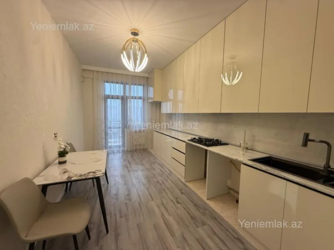 Satılır 2 otaqlı yeni tikili 106 m²