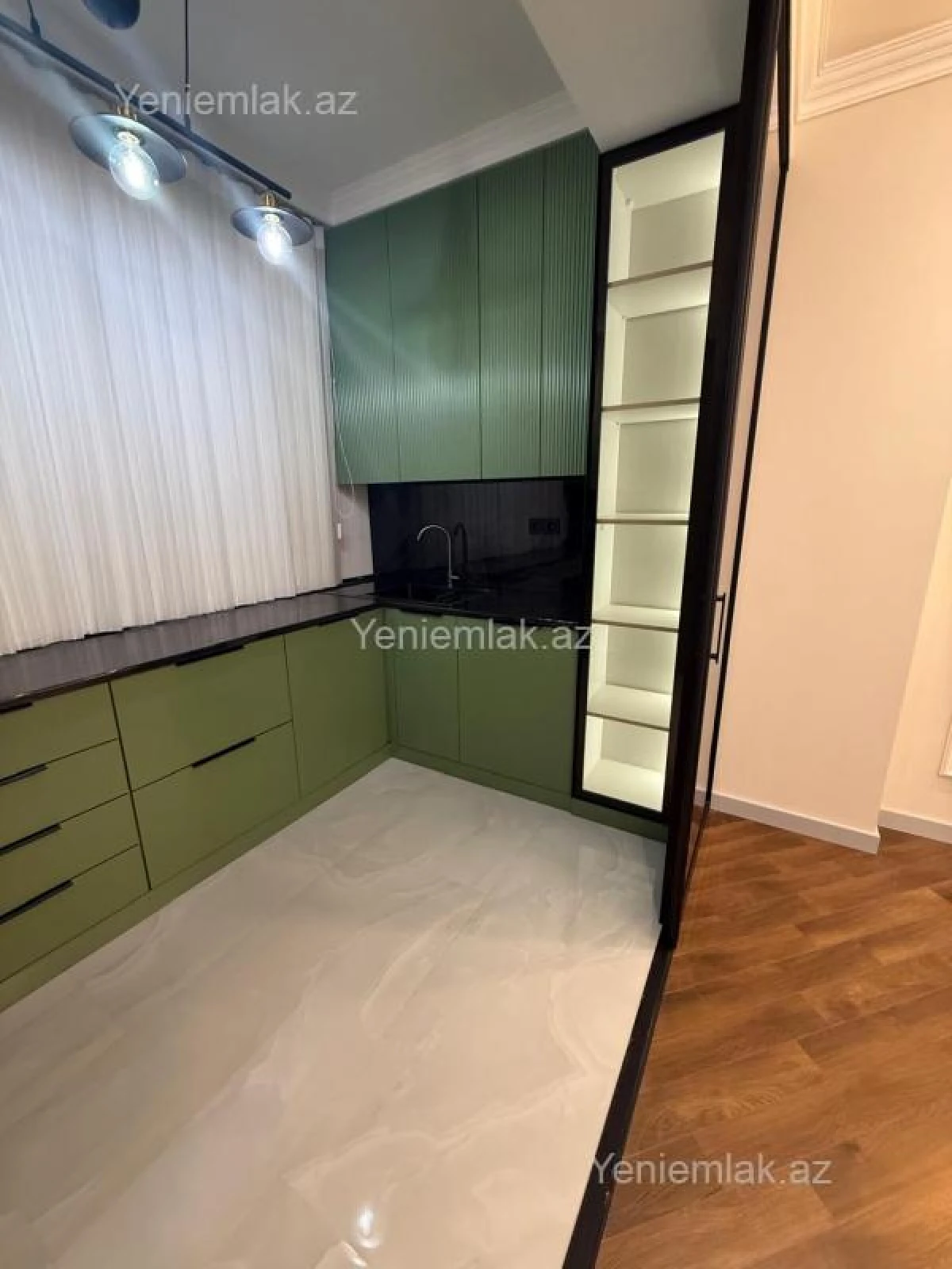 Satılır 3 otaqlı yeni tikili 84 m²