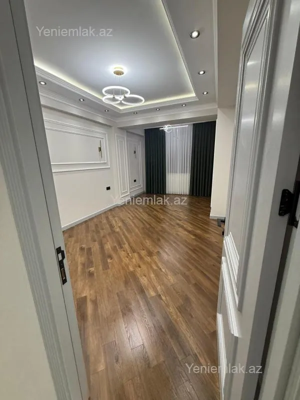 Satılır 3 otaqlı yeni tikili 84 m²