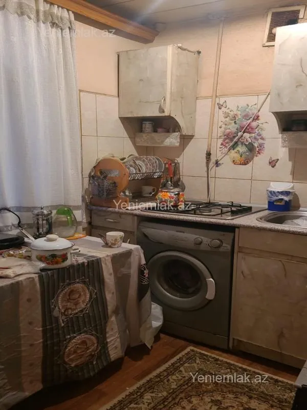 Satılır 3 otaqlı köhnə tikili 65 m²