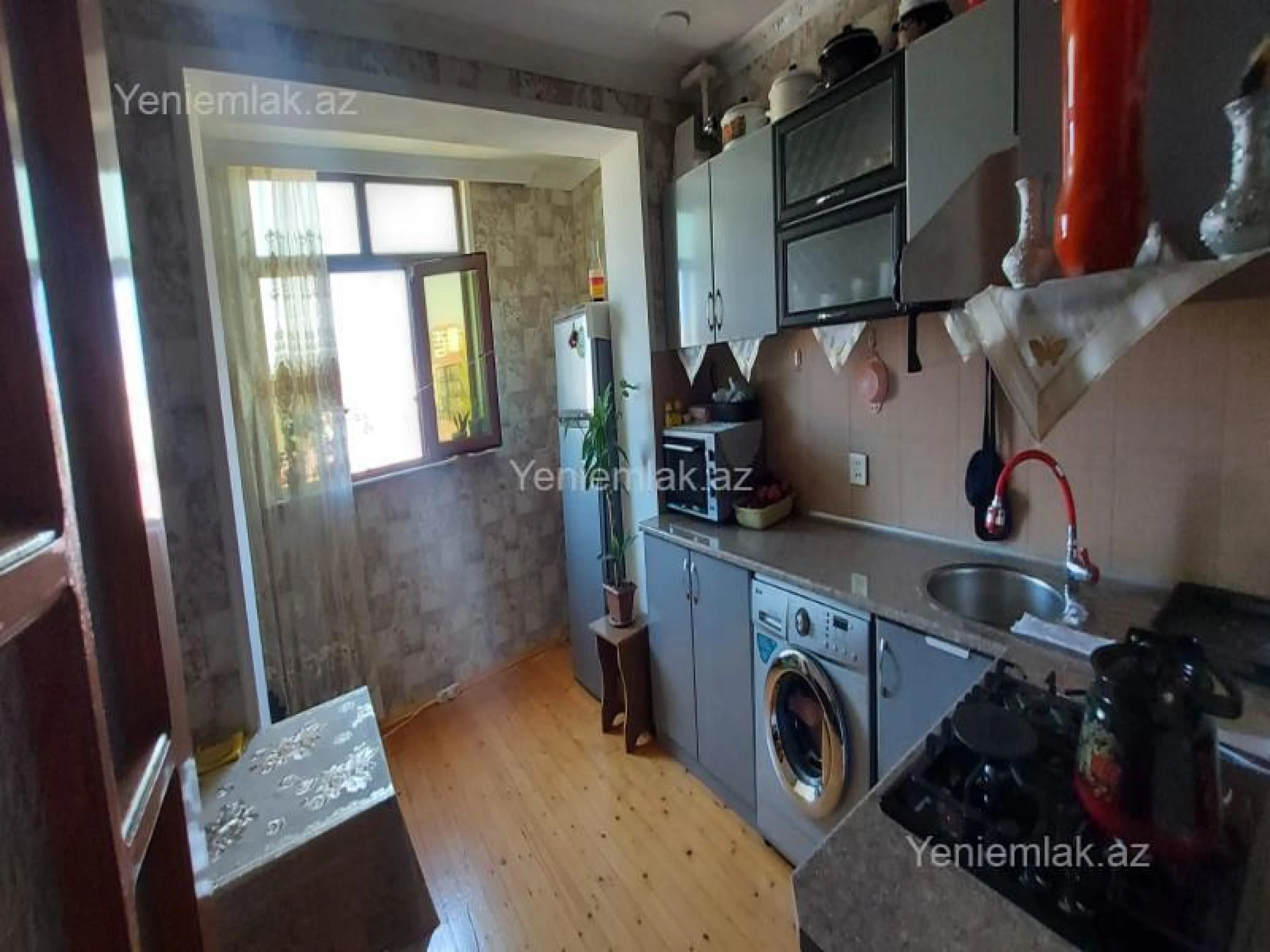 Satılır 2 otaqlı köhnə tikili 52 m²