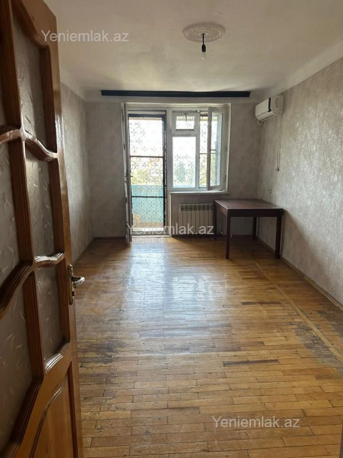 Satılır 2 otaqlı köhnə tikili 65 m²