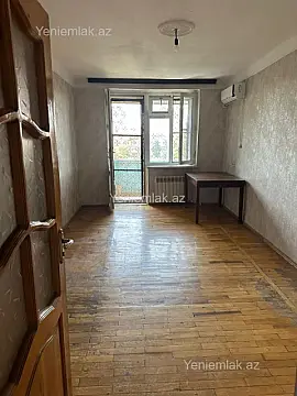 Satılır 2 otaqlı köhnə tikili 65 m²