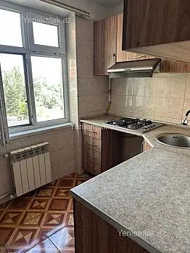 Satılır 2 otaqlı köhnə tikili 65 m²