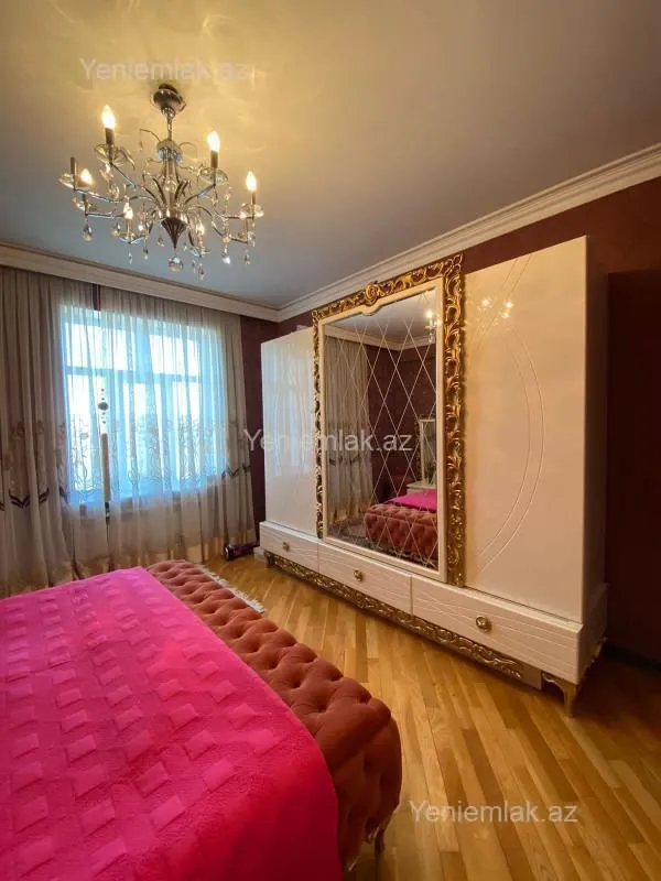 Satılır 4 otaqlı yeni tikili 140 m²