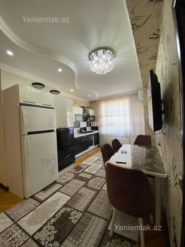 Satılır 4 otaqlı yeni tikili 140 m²